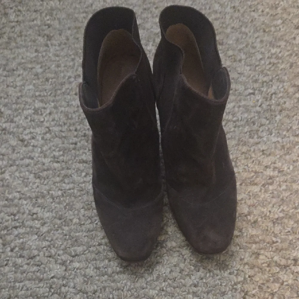 Chic Dark Brown Ankle Booties - Picture 4 of 7